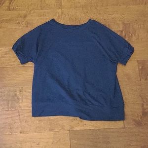Women's athletic top